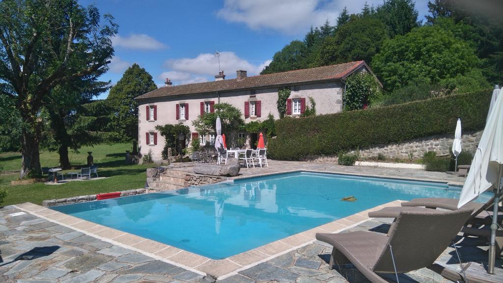 Les Vergnes Saint-Pardoux-le-Neuf Экстерьер фото